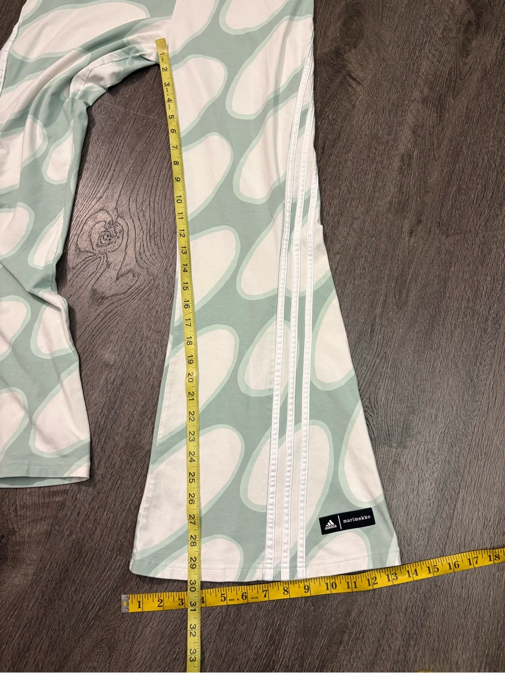 adidas x Marimekko Future Icons Flared Leggings Sz Medium Green & White Athletic - Picture 13 of 13